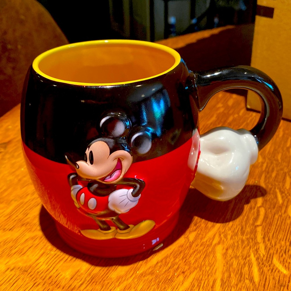 Disney Park 3-D Mickey Mug New Coffee Tea Cold Drinks Collectable 16 Oun…